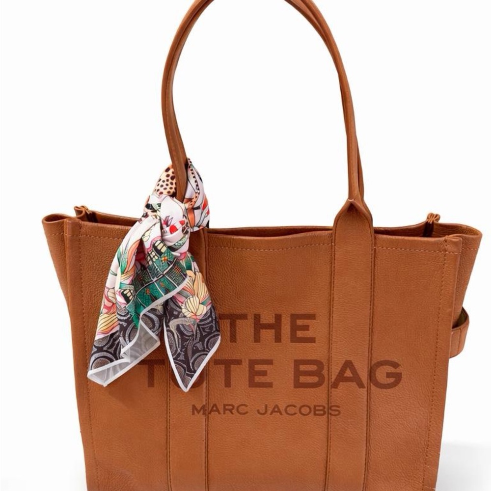 Marc Jacobs Brown Leather Tote